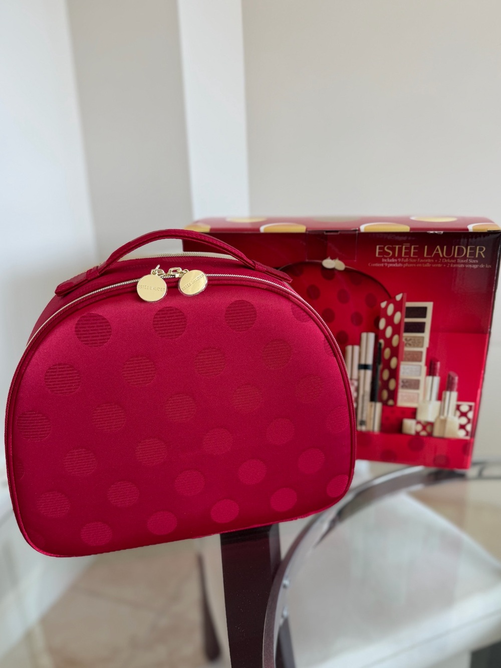 Estée Lauder Cosmetic Case